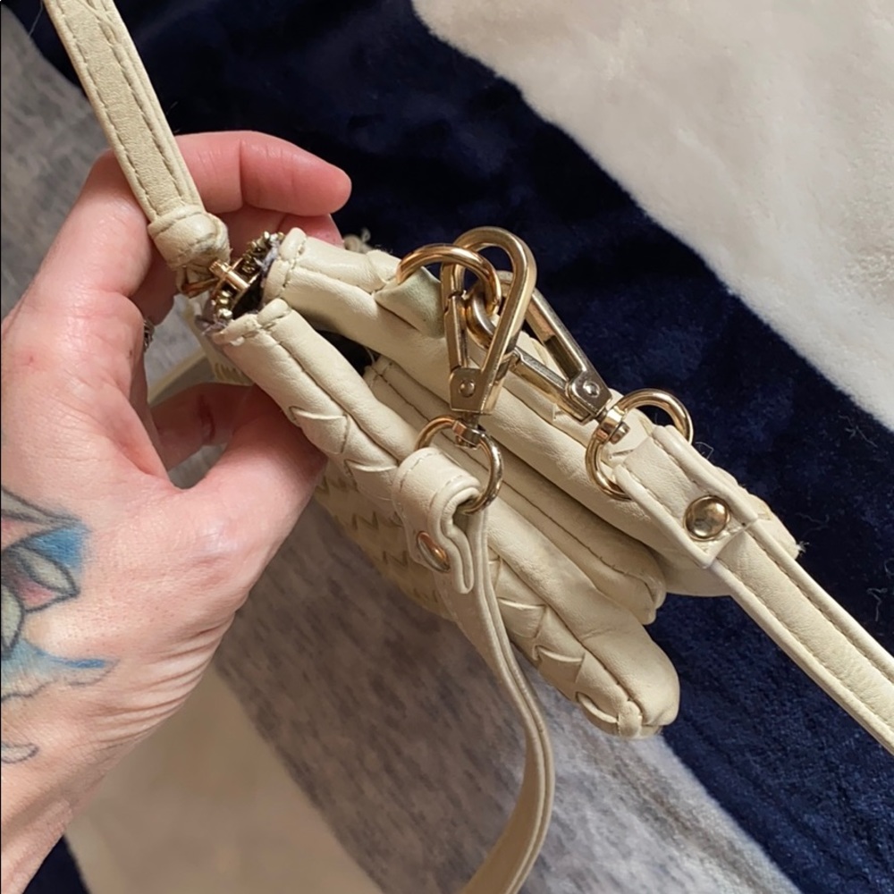 Charming Charlie clutch crossbody bag - Picture 5 of 8